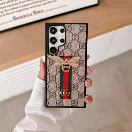 Galaxy S24/S24 Plus[グッチgucci]ブランドスマホケースベニヤ メタル蝶のモチーフ おしゃれ 安い耐衝撃通販