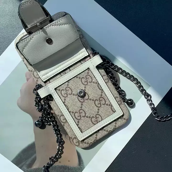 ブランド グッチ gucci 財布 付き 肩掛け 革 流行り ファッション 